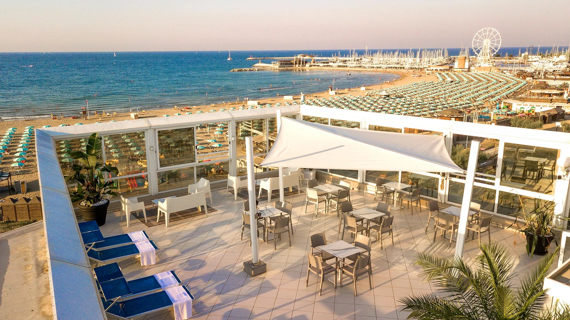 Hotel Baia Imperiale Rimini 4*,